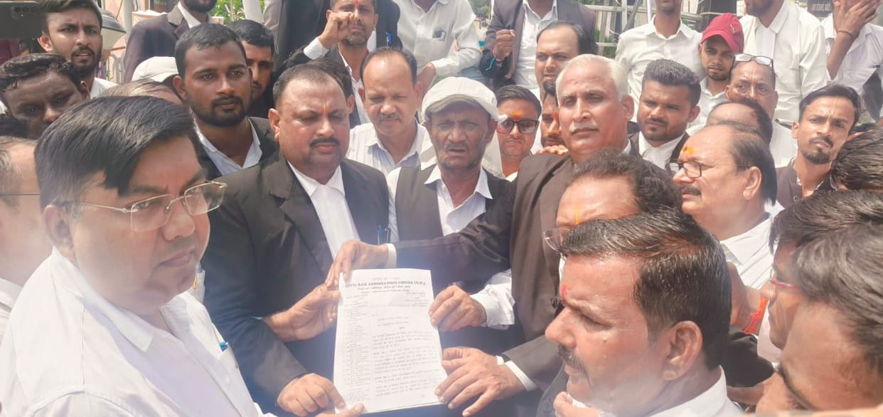 Advocates staged a protest by taking out a procession