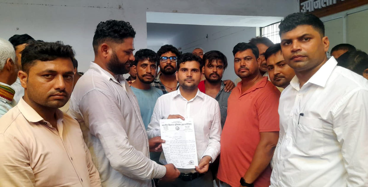 BKU and Karni Sena take to the streets to protest a constable's misconduct.