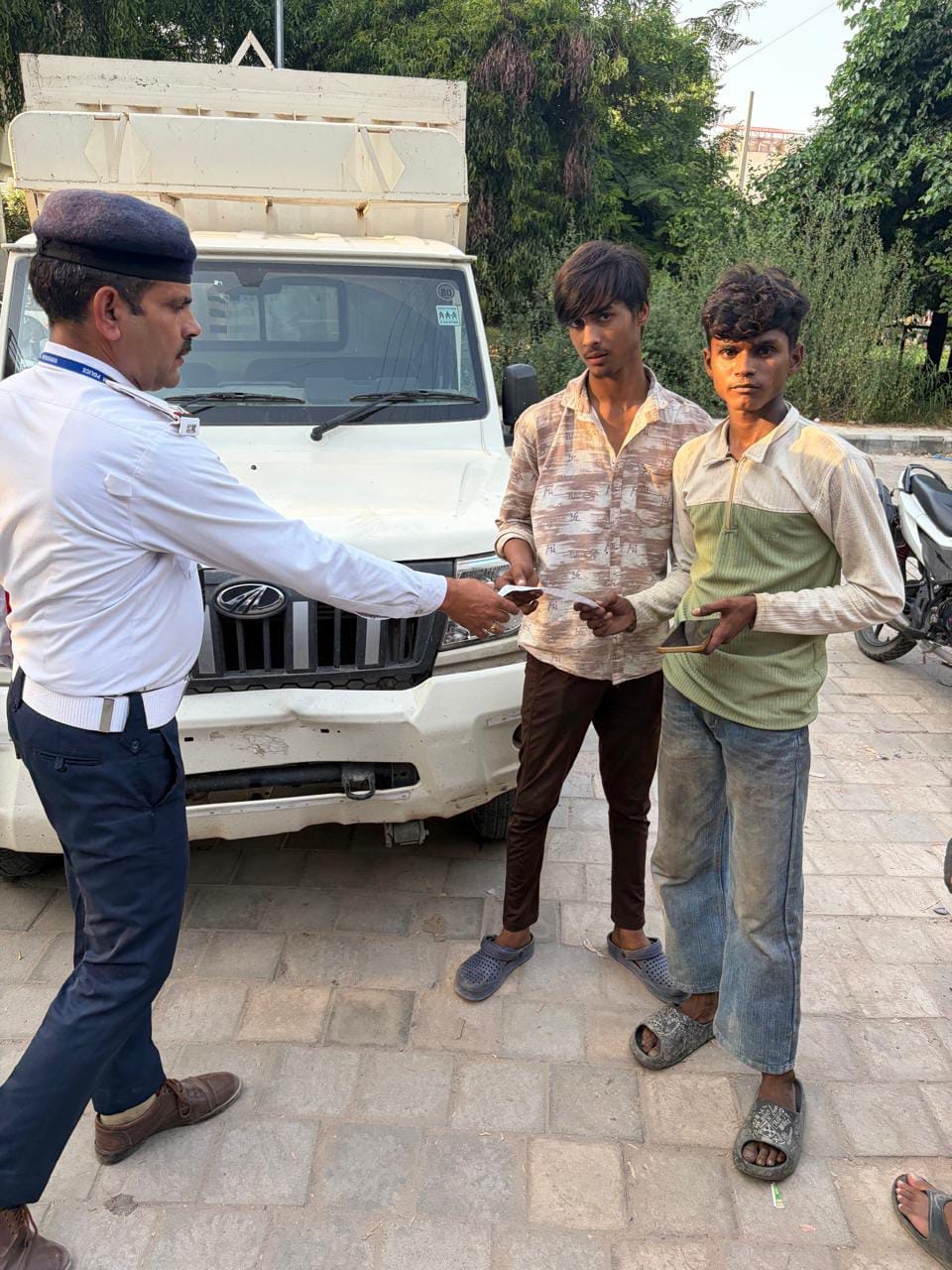 Challans issued to 5,320 vehicles lacking high-security number plates.