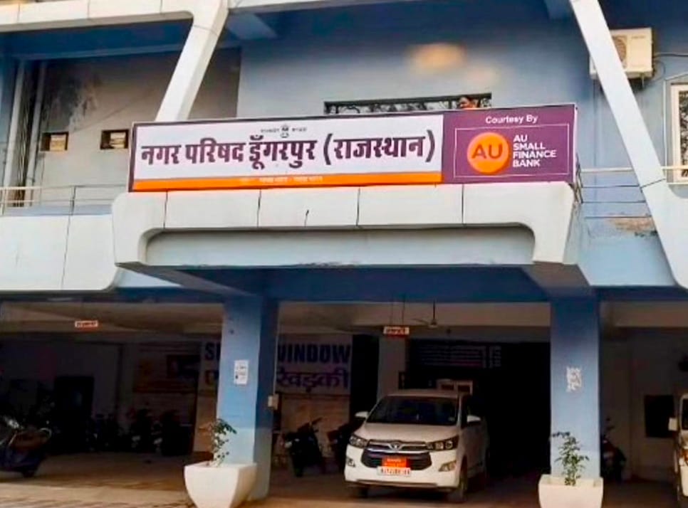 Crisis deepens within Dungarpur BJP; former president remains in the fray as an independent candidate.