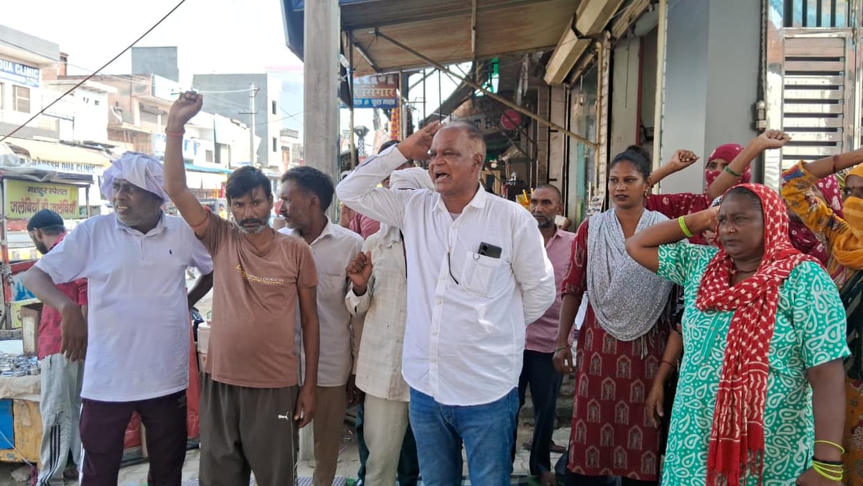 Sanitation worker dies in Kharkhoda; demand for case against contractor and supervisor.