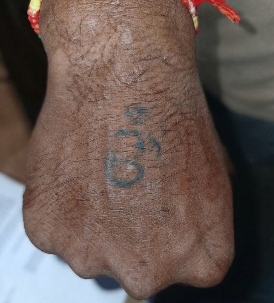 Thief caught after seven years due to 'Om' tattoo on his hand.
