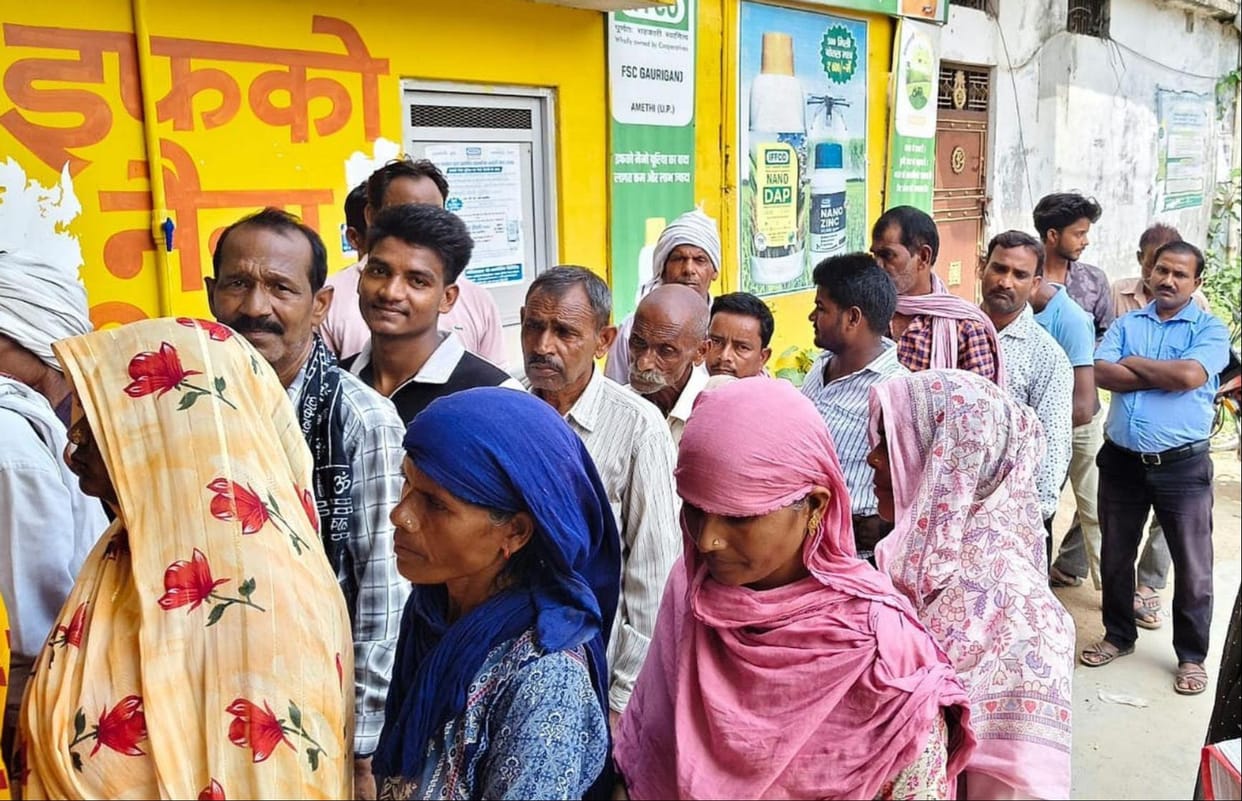 Farmers stood in queues for hours for urea.