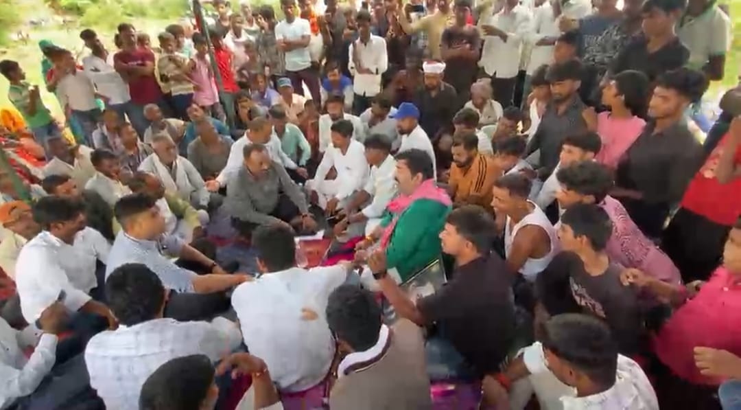 12-hour hunger strike for the road called off following a written assurance.