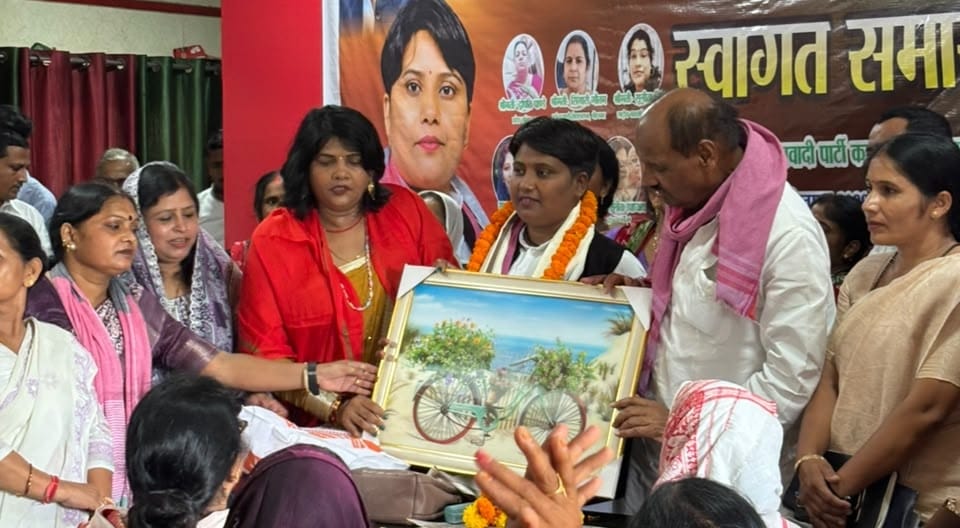 The public will teach defectors a lesson in 2027: Seema Rajbhar
