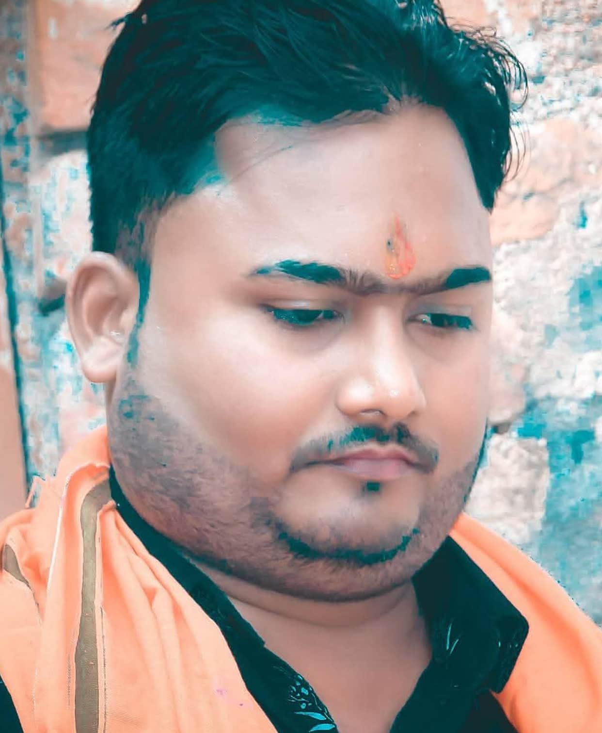 Businessman dies after getting caught in truck and dragged for 20 meters