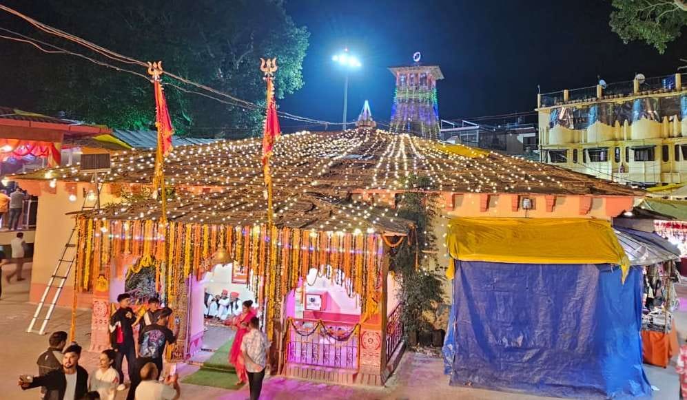 A festival of unwavering faith... Maa Nanda Devi Fair begins amidst chants and cheers.