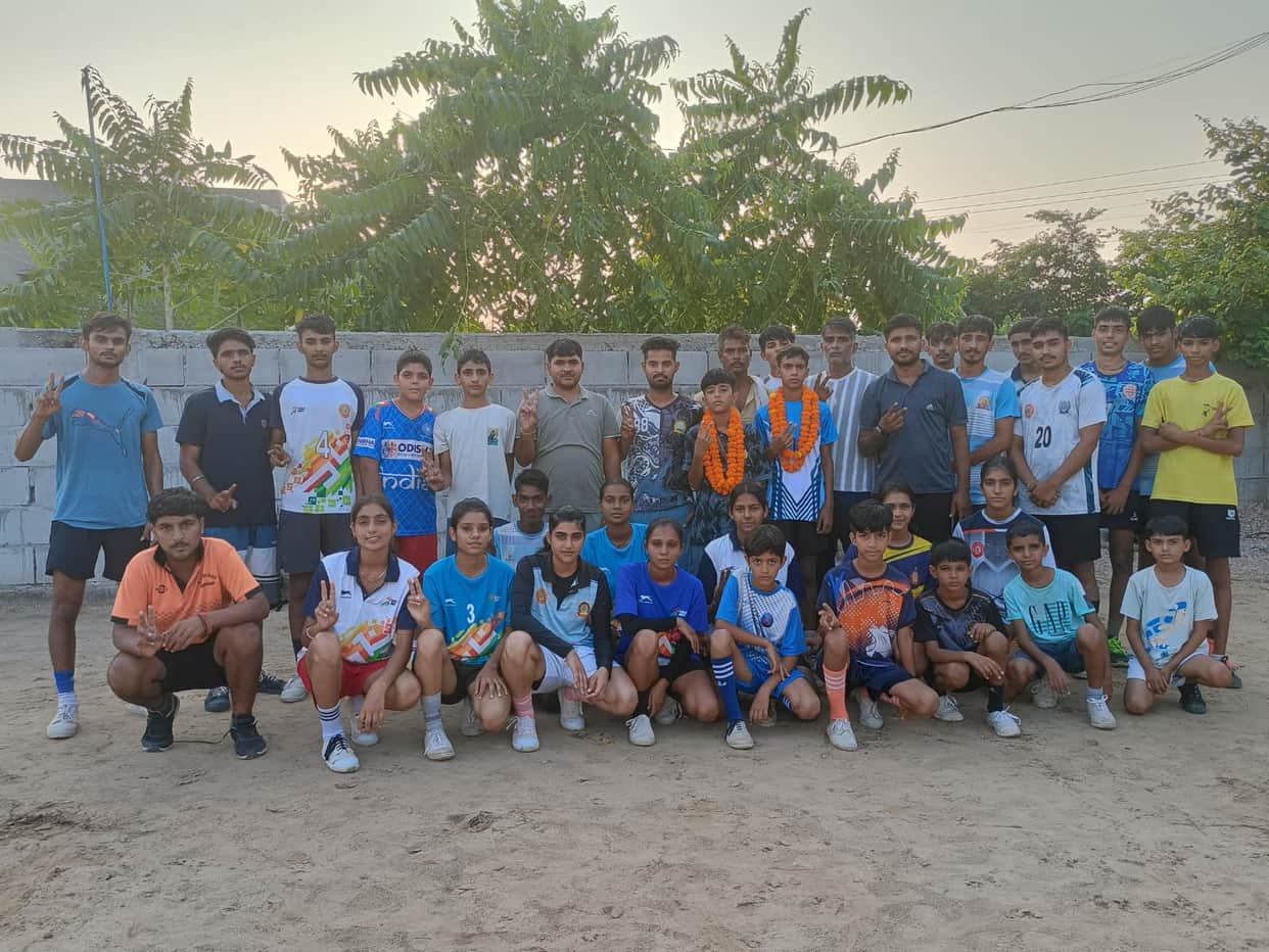 District players won a bronze medal at the national Sepak Takraw competition.