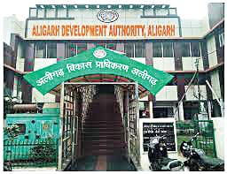 Bulldozers raze six illegal colonies in Panaithi