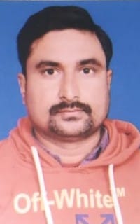 फूलपुर के सराय लिली उर्फ खोजापुर गांव निवासी 35 वर्षीय गुलाब सिंह की फाइल फोटो।
