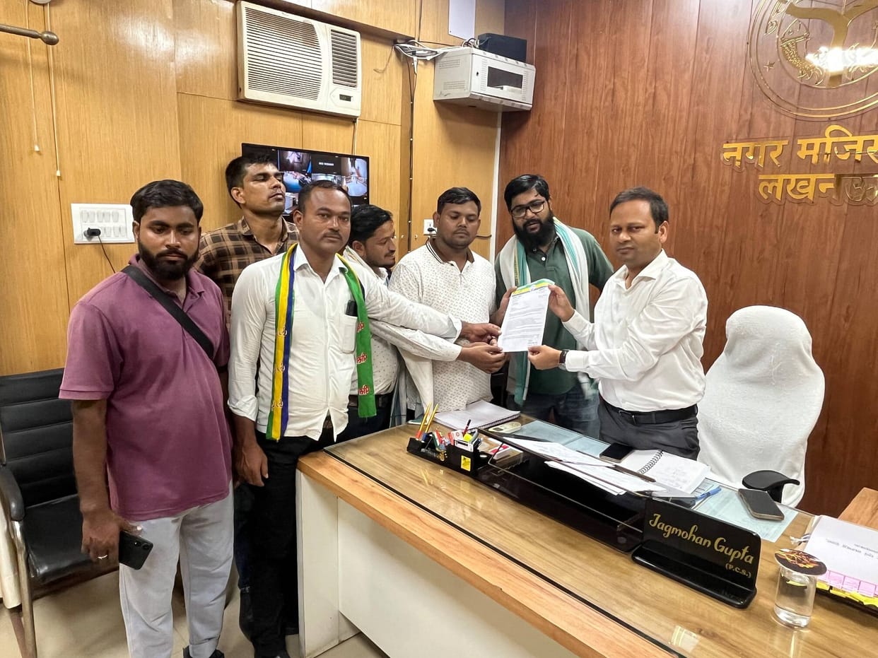 Peas Party protests against inflation, submits memorandum.