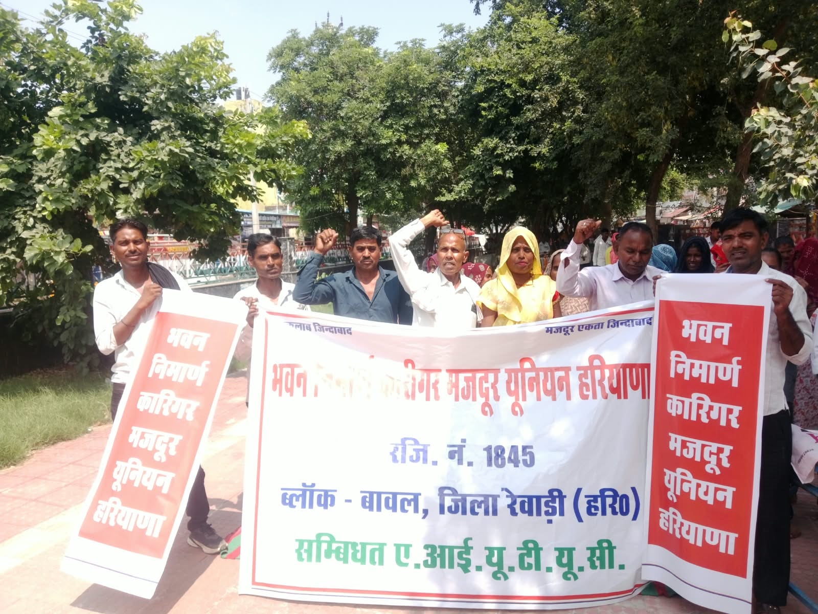 Workers staged a protest over their demands and submitted a memorandum to the SDM.