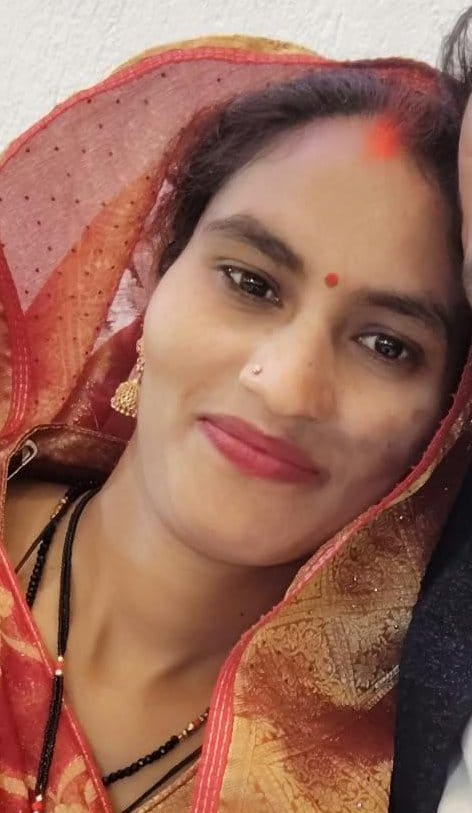 Woman dies due to electric shock from fan.