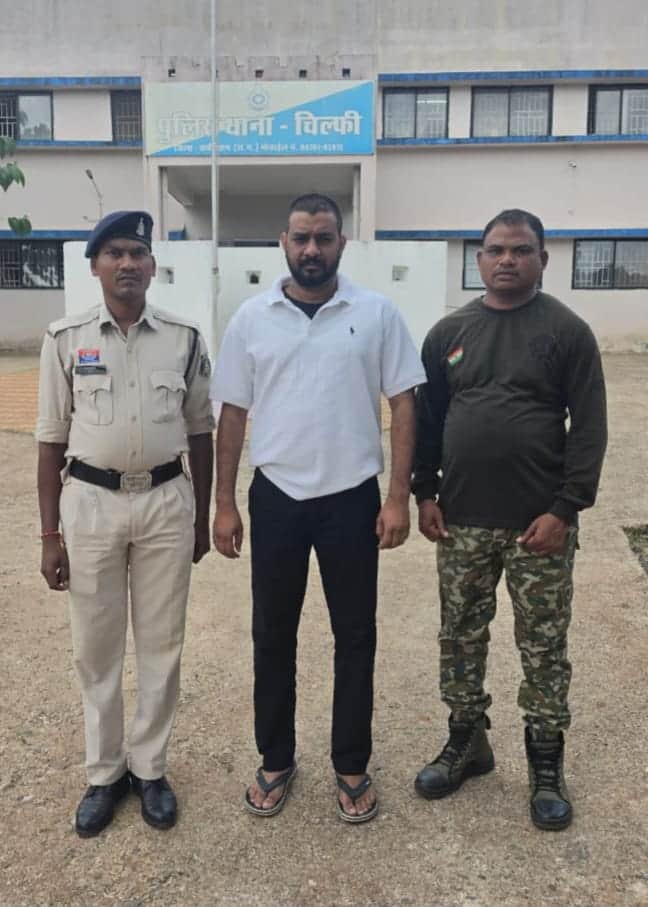 Kabirdham: Plot to Sell 33.290 Tonnes of Scrap After Dumping Truck into Chilphi Valley, Fugitive Accused Arres
