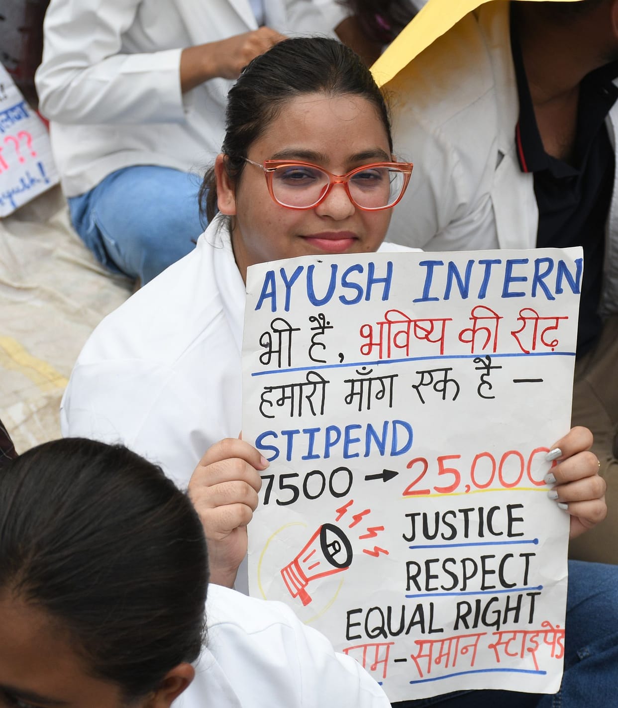 Intern doctors protest to demand a stipend hike; shut the gate.