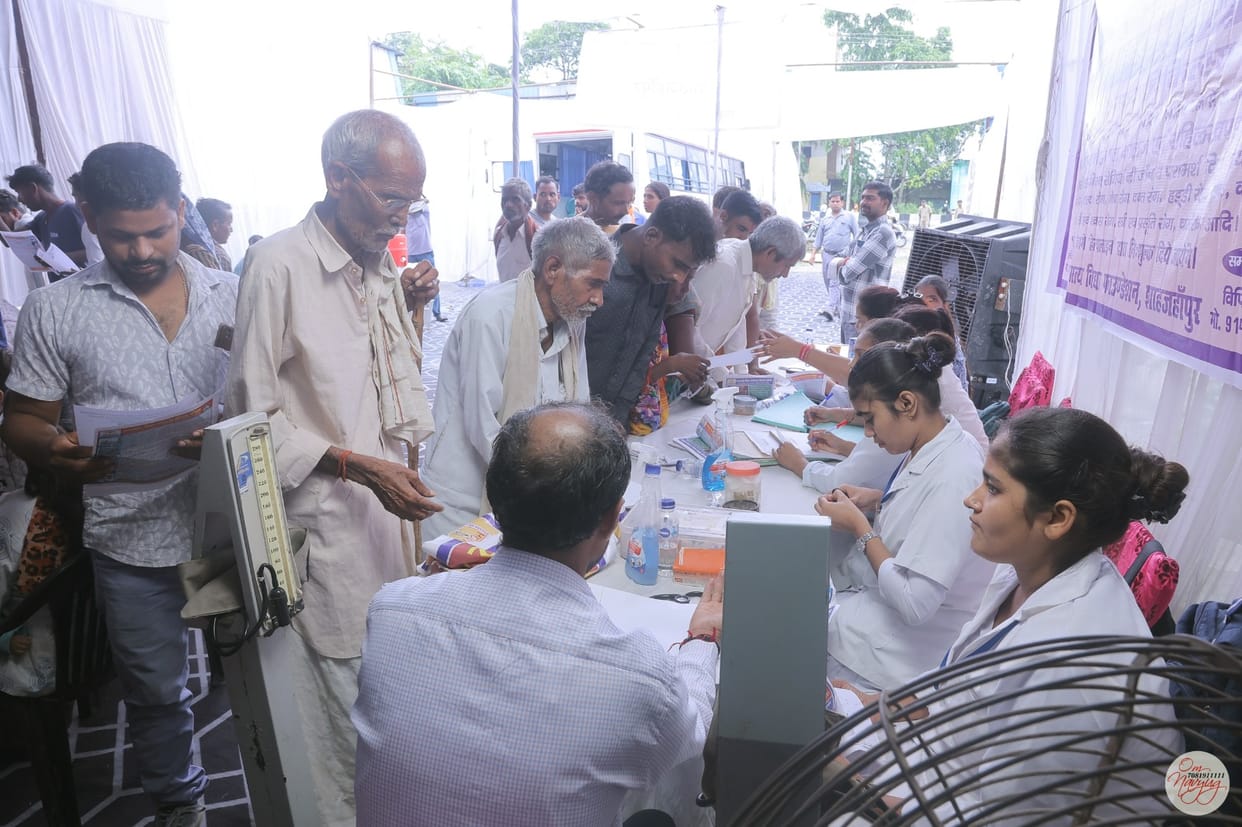 425 patients examined at the medical camp