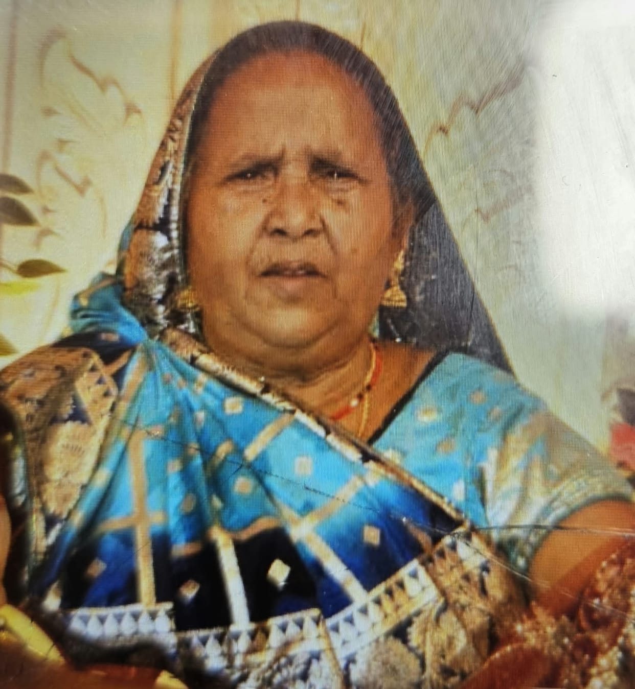 Elderly woman murdered by having her throat slit