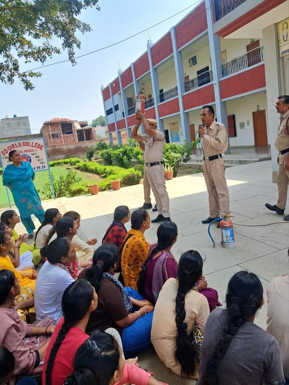 Don't panic in case of fire, act wisely: Sonu Kumar