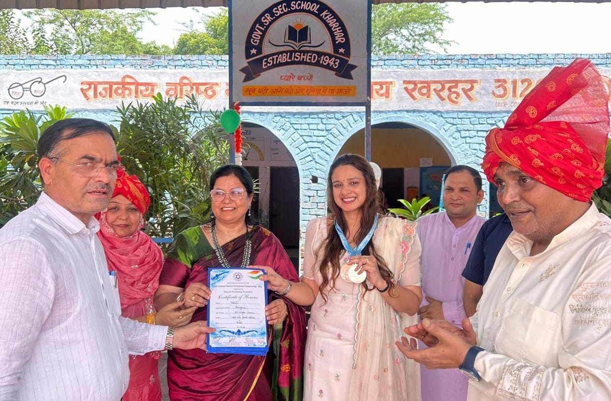 Manju Dahiya won two bronze medals at the national swimming competition.
