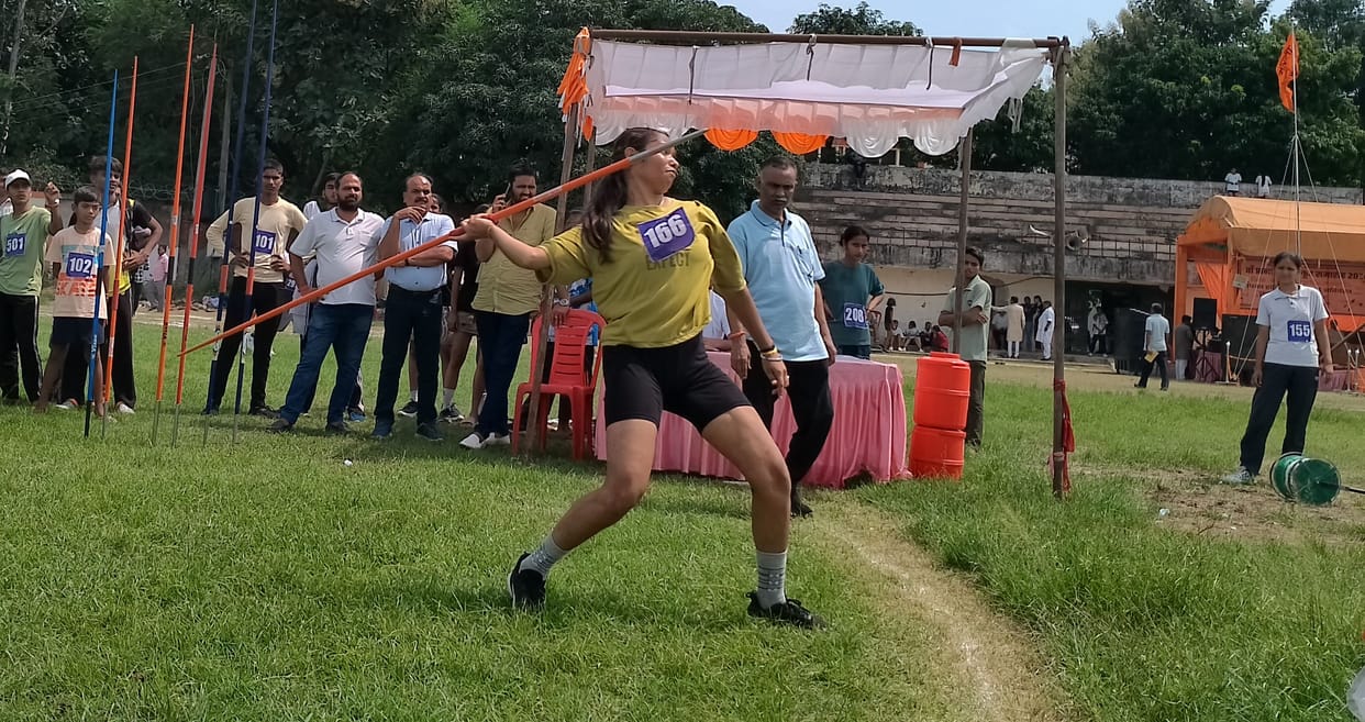 Aditi and Akhilendra top javelin throw