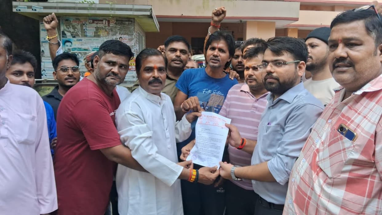 Traders submit memorandum opposing MDR on UPI.