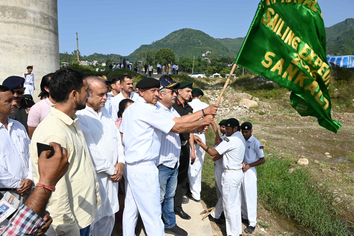 70 NCC cadets returned after covering a distance of 330 km in Gobind Sagar.