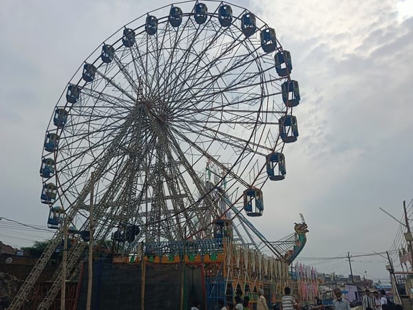 Contractor shuts down rides, says administration is harassing him.