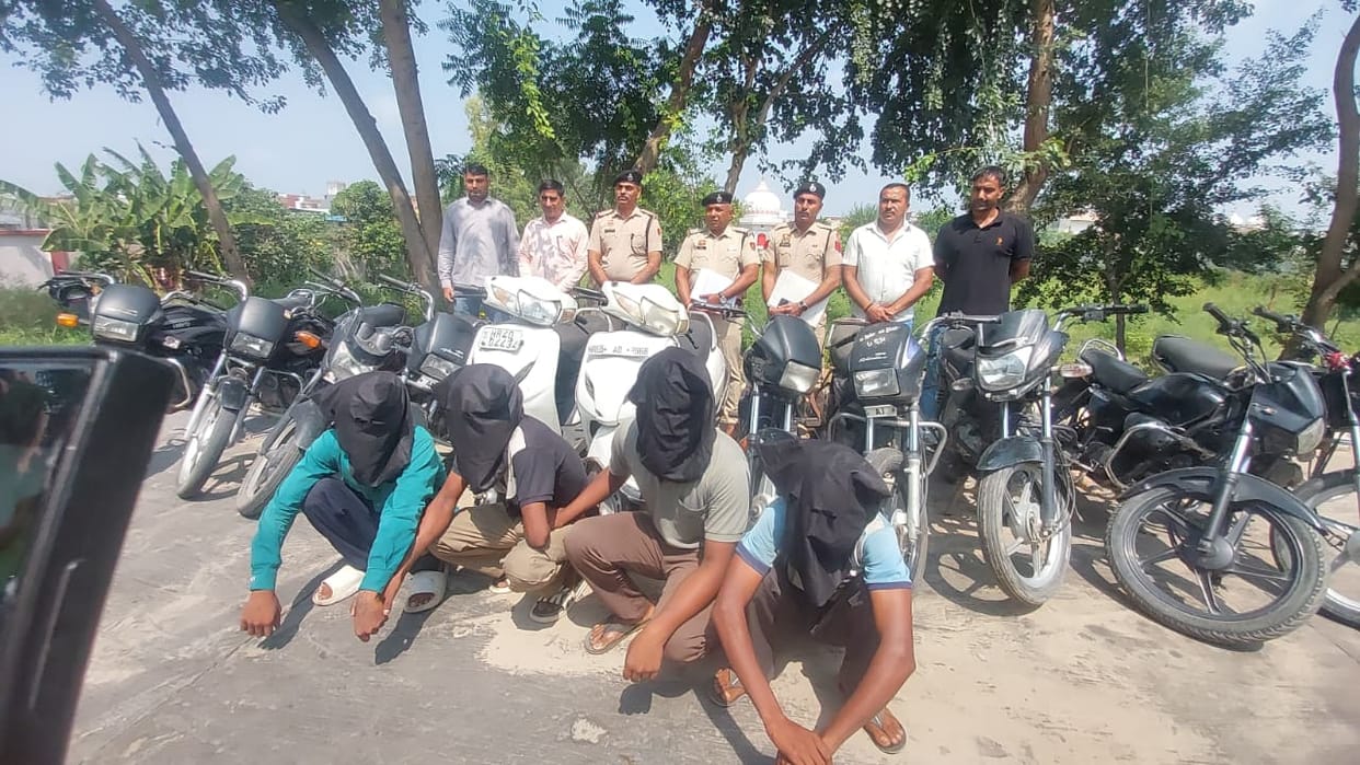 Four arrested for vehicle theft; 11 vehicles recovered.