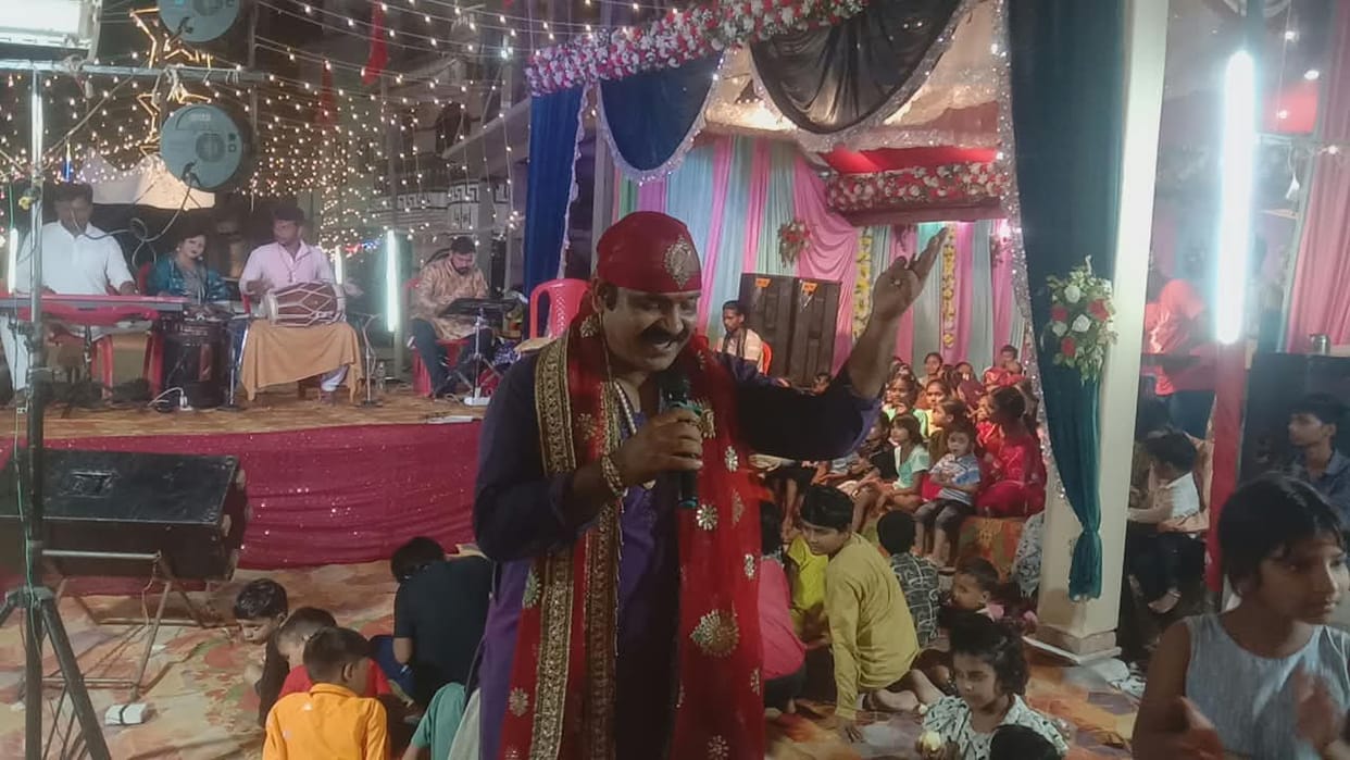 Deva Ho Deva Ganpati Deva... Devotees left spellbound.