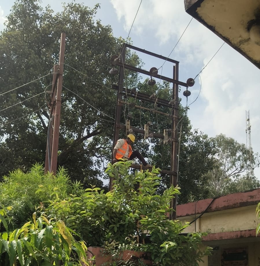 The corporation will repair the electricity infrastructure at 2,175 locations.
