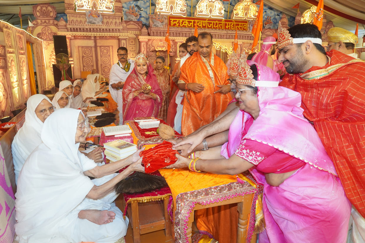 Self-restraint is more important than outward display: Gyanmati