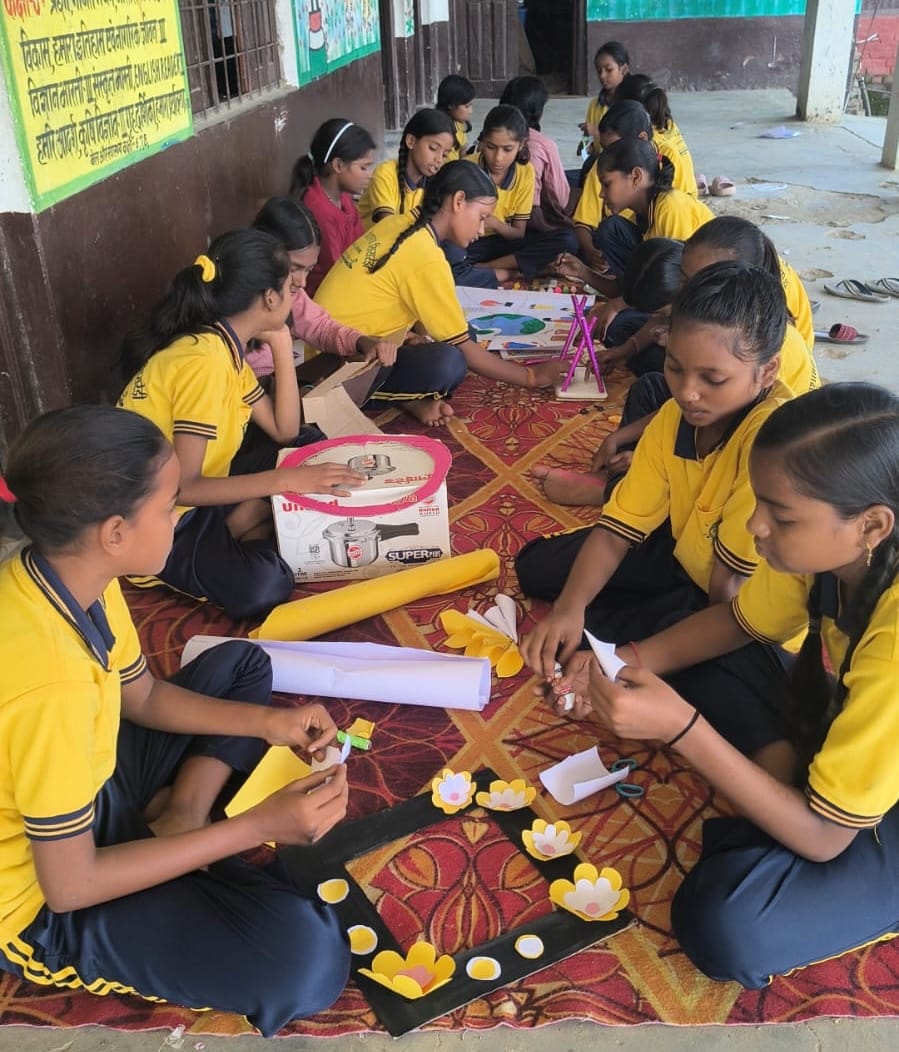 Children showcased their creative talent on 'Bag-less Day'.