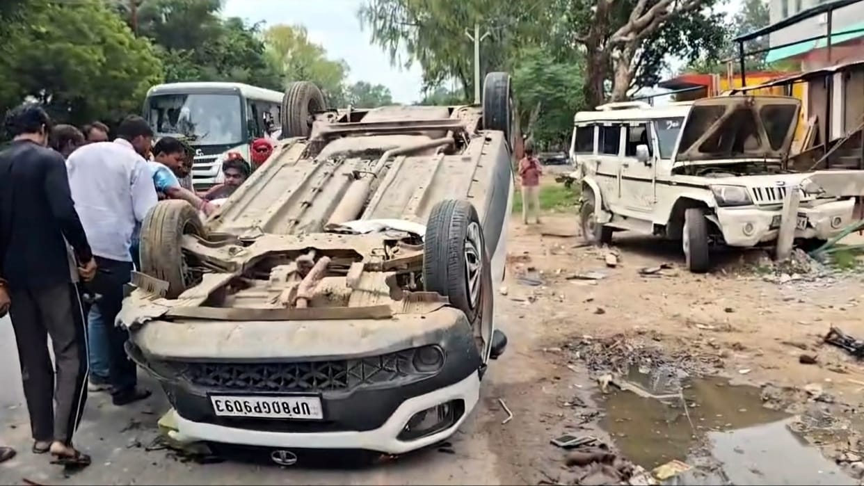 Car overturns in Jarar; BJP District Vice President has a narrow escape.
