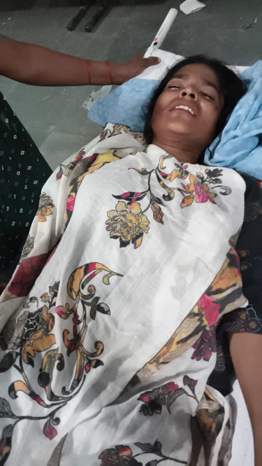 Six people injured in bull attack in Dhamaur