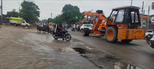 Risk of accidents at the Chandpur bypass turn-off
