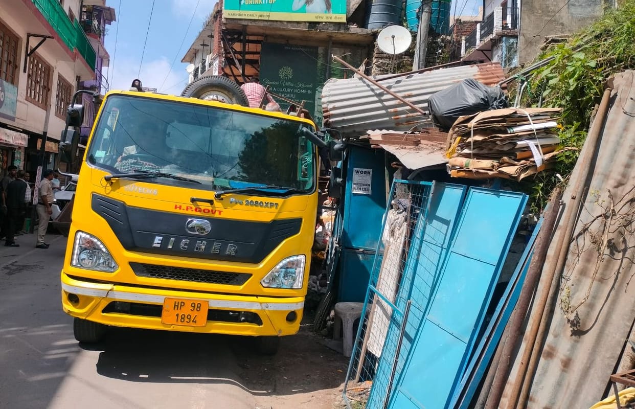 Kasauli administration takes strict action following High Court order; removes encroachment from Dharampur-Garkhal road.