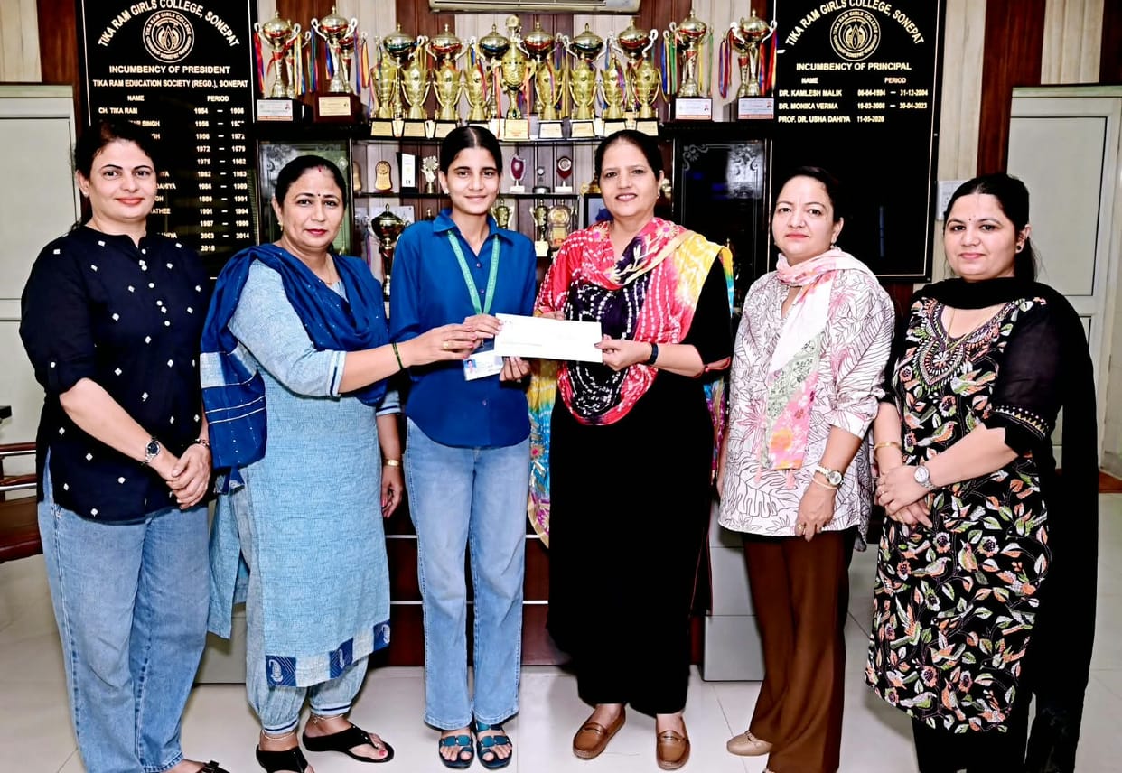 Prachi takes first place in online Hindi poetry recitation competition.