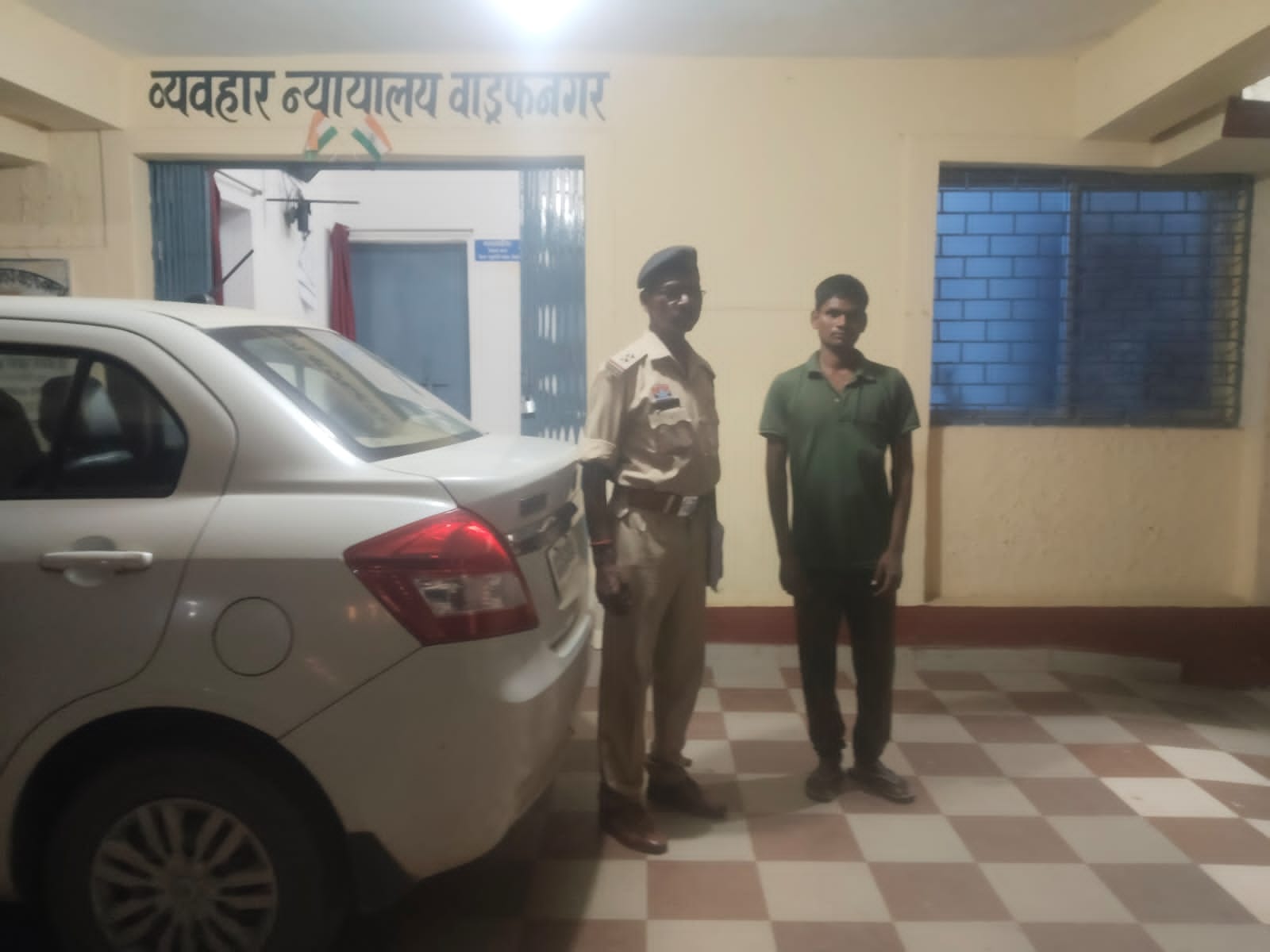 पुलिस के गिरफ्त में आरोपी