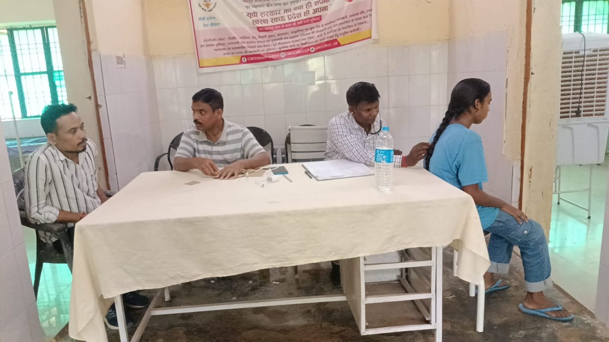 The health fair saw a huge influx of patients suffering from fever.