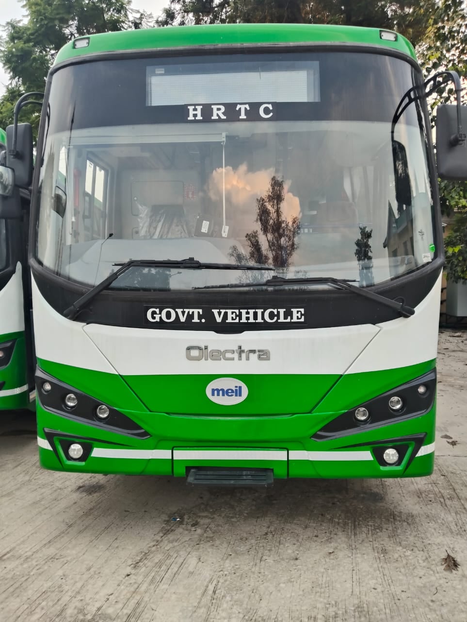 इलेक्ट्रिक बस।