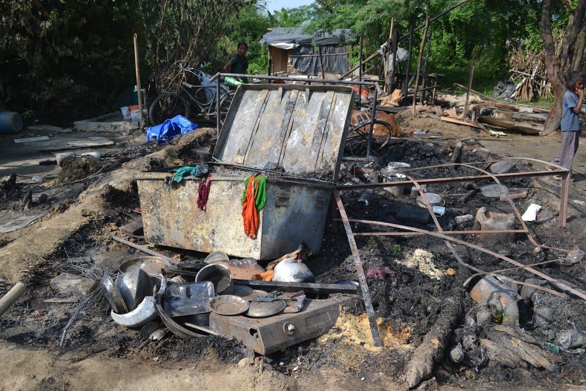 A massive fire reduced everything of six families to ashes.