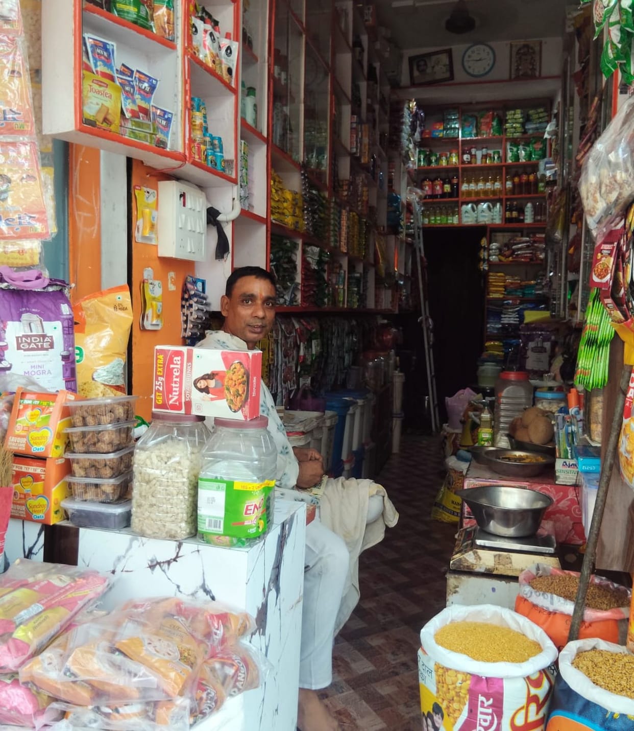 Traders to remove QR codes and revert to cash payments.