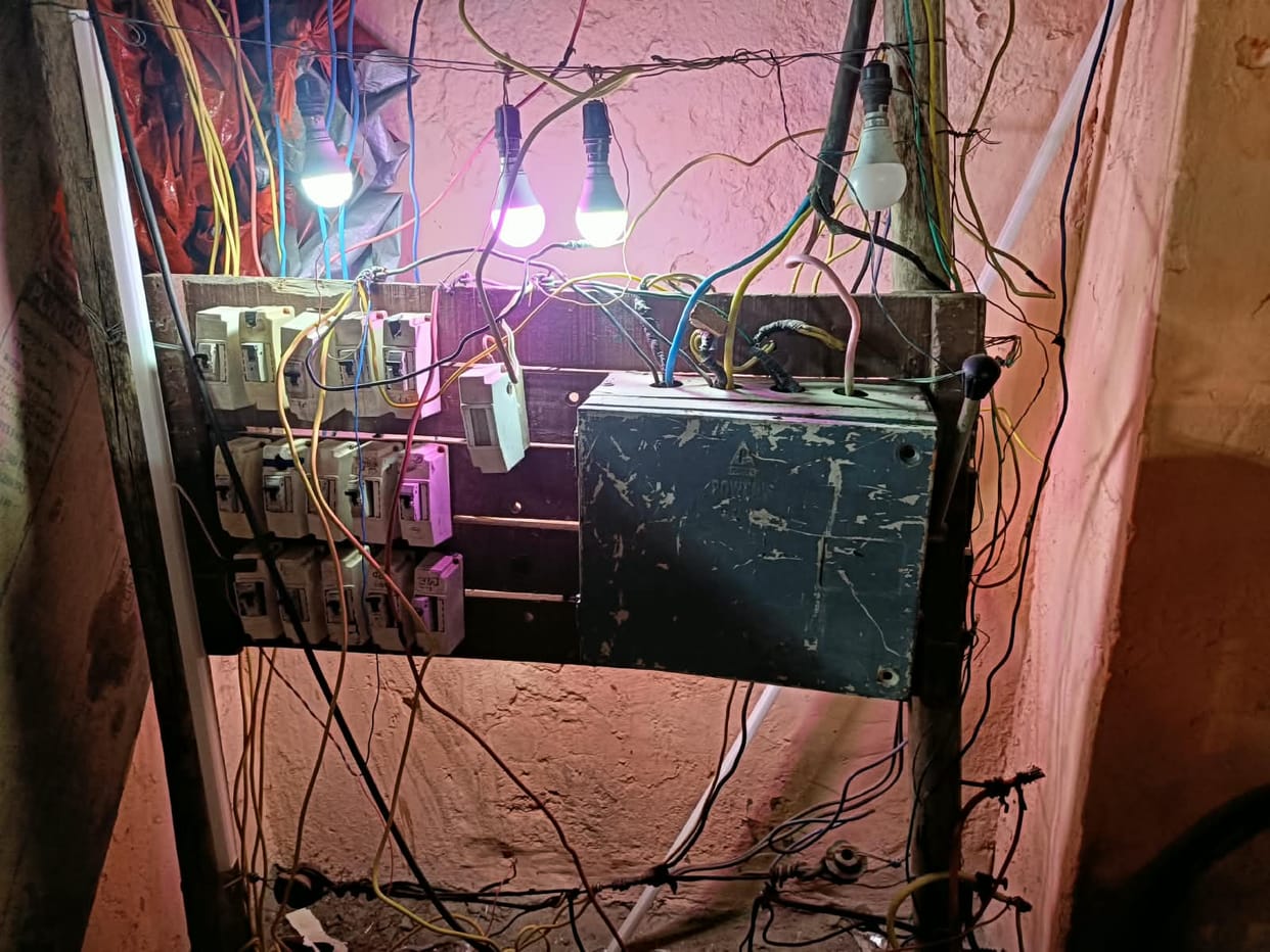 Electrical safety failure at fairgrounds; demand for action against contractor.