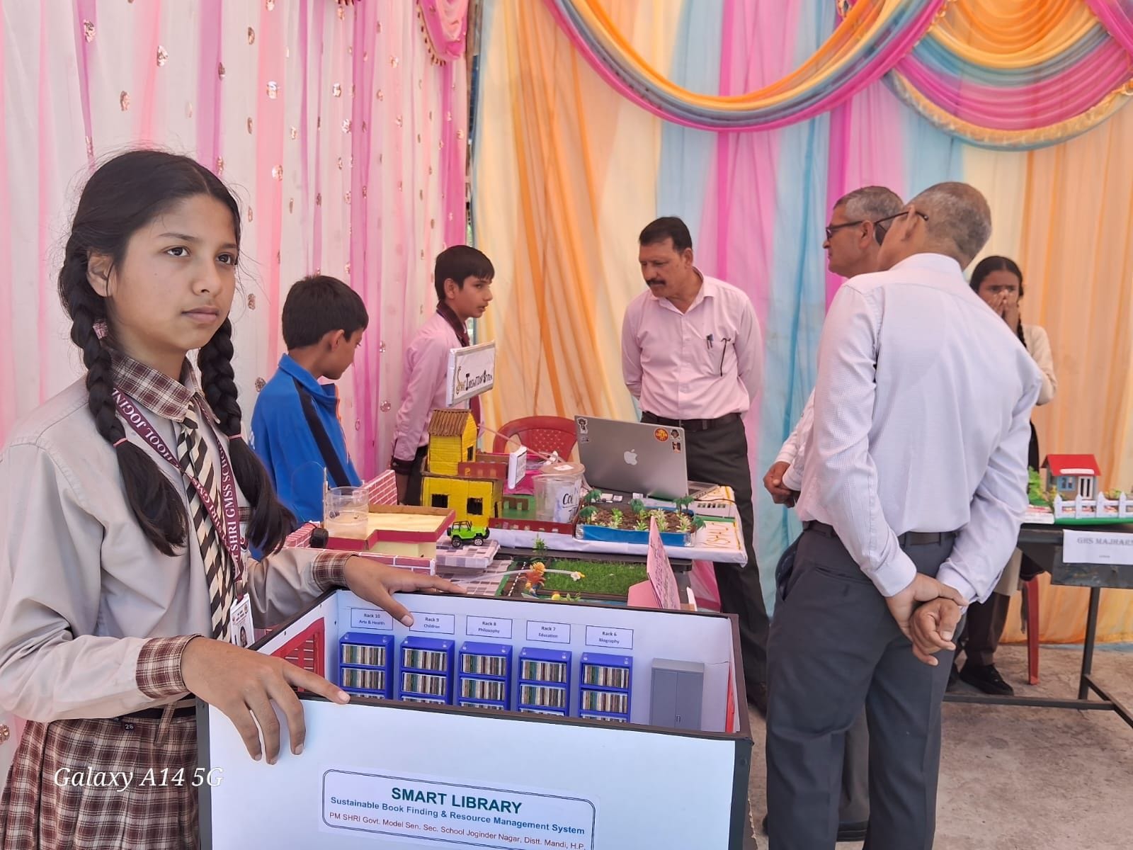 पीएम श्री जोगिंद्रनगर स्कूल में दो दिवसीय चिल्ड्रन साईंस प्रतियोगिता में विद्यार्थियों के विज्ञ