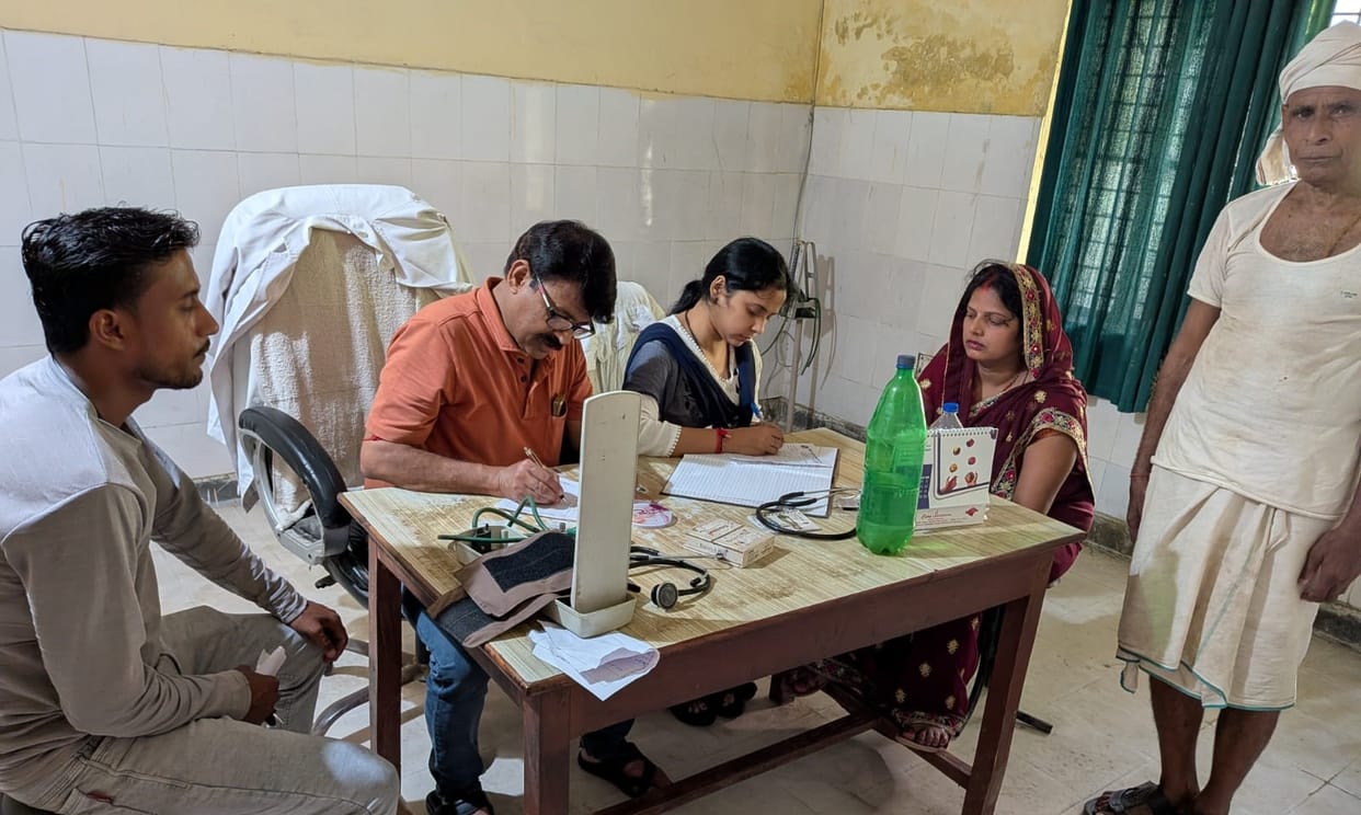 352 patients suffering from fever arrived at the health center.