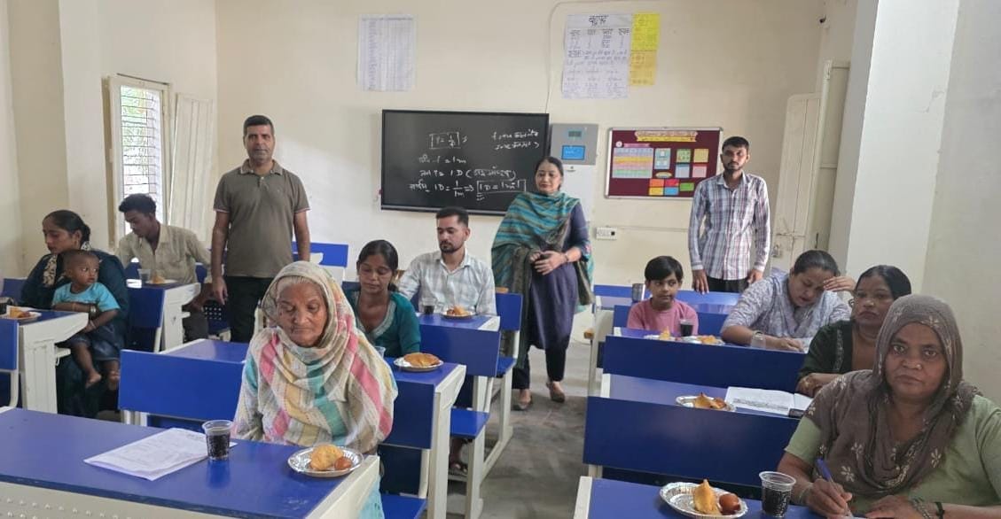 अंबाला के धनाना गांव स्थित सीएम ईईई राजकीय वरिष्ठ माध्यमिक विद्यालय उल्लास लर्नर परीक्षा के दौ