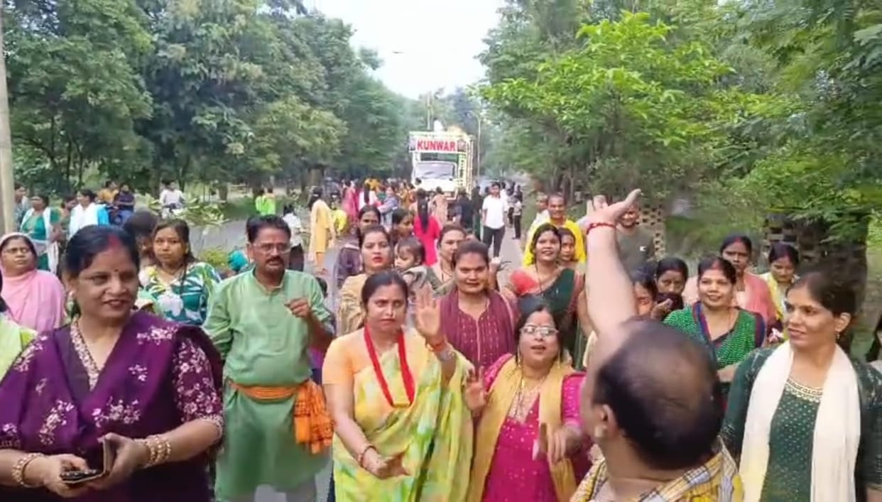 Lord Shri Ganesha bid farewell amidst dancing and revelry.