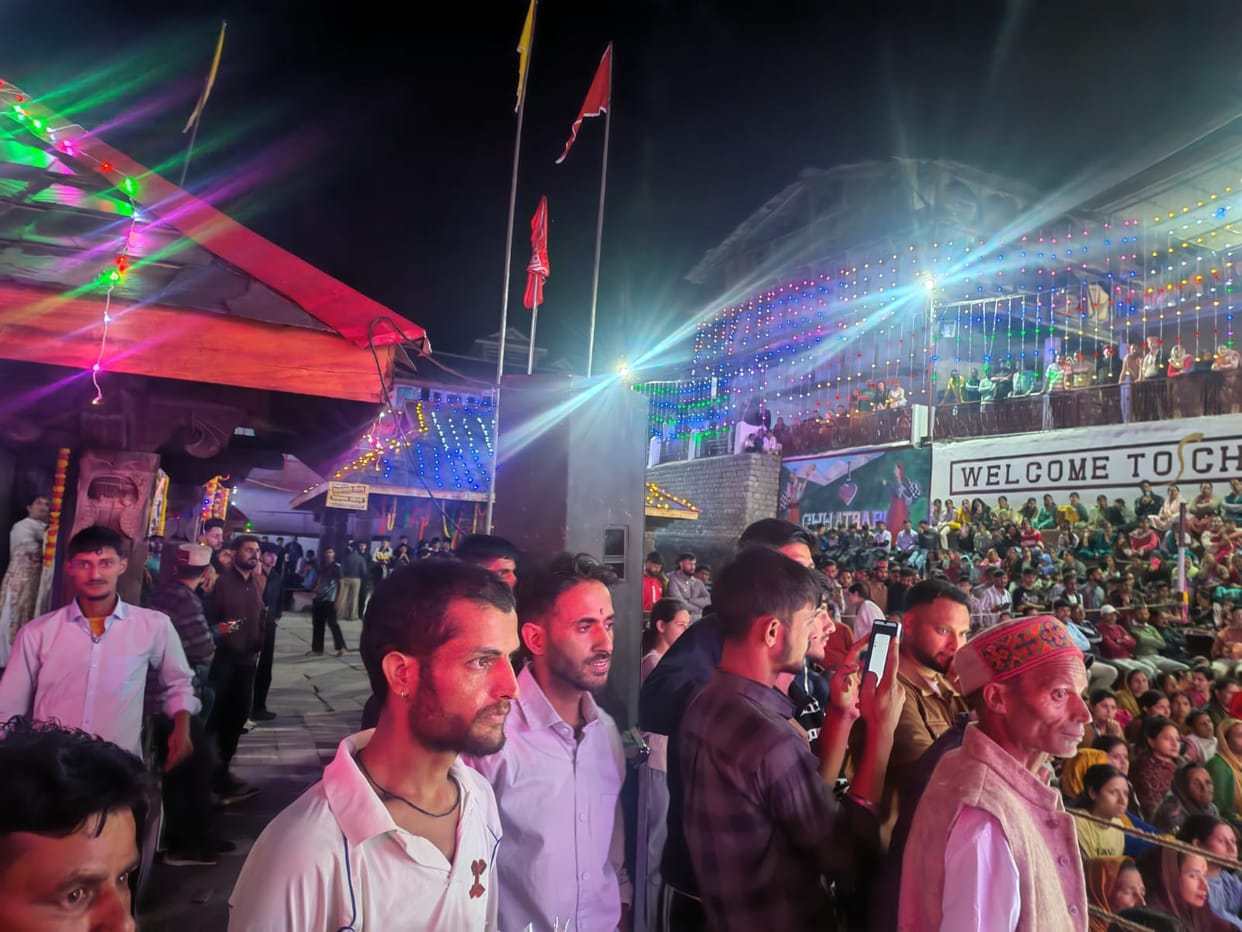 Chhatraradi danced to folk tunes; the venue resonated with music late into the night.