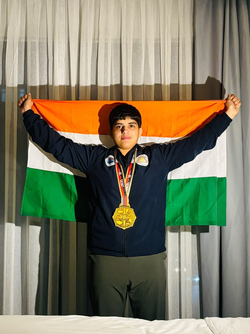 Khushi Chaudhary, a wrestler from Jaitipur, won the gold medal.