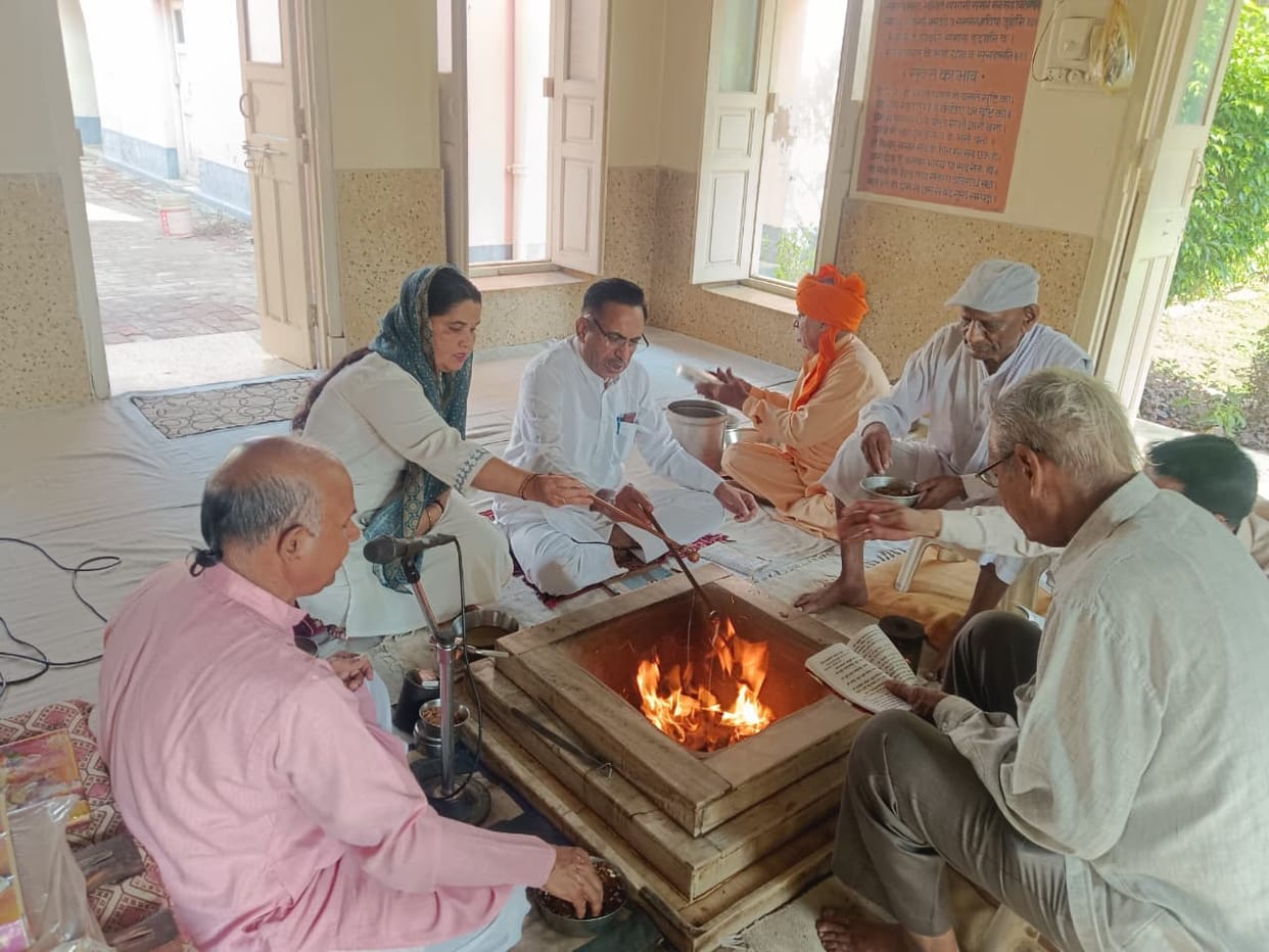 Message of environmental purification and prosperity given through Yagya-Havan